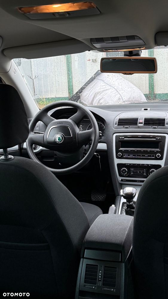 Skoda Octavia 1.4 TSI DSG FAMILY - 14