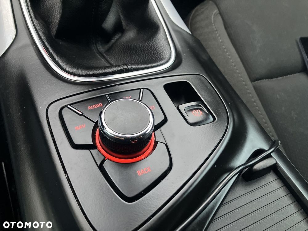 Opel Insignia 1.8 Cosmo - 17