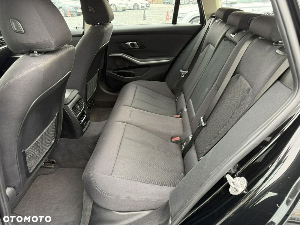 BMW Seria 3 - 11