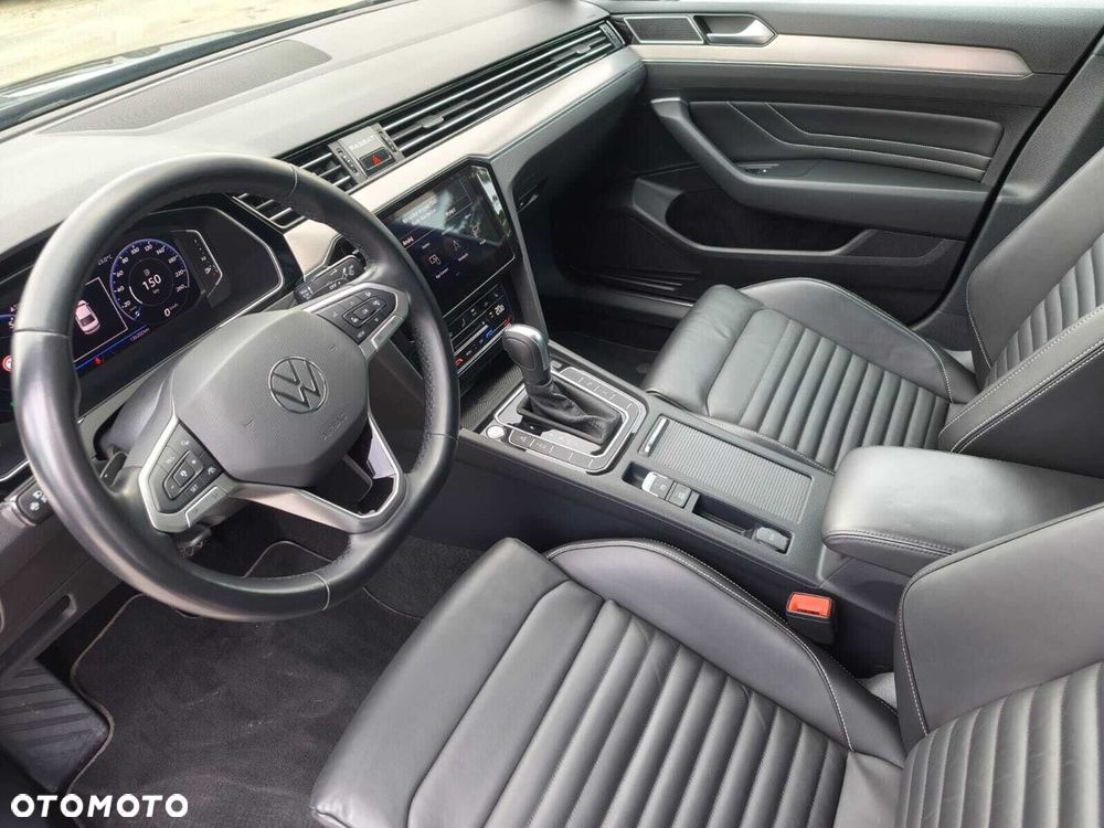 Volkswagen Passat 1.5 TSI EVO Elegance DSG - 8
