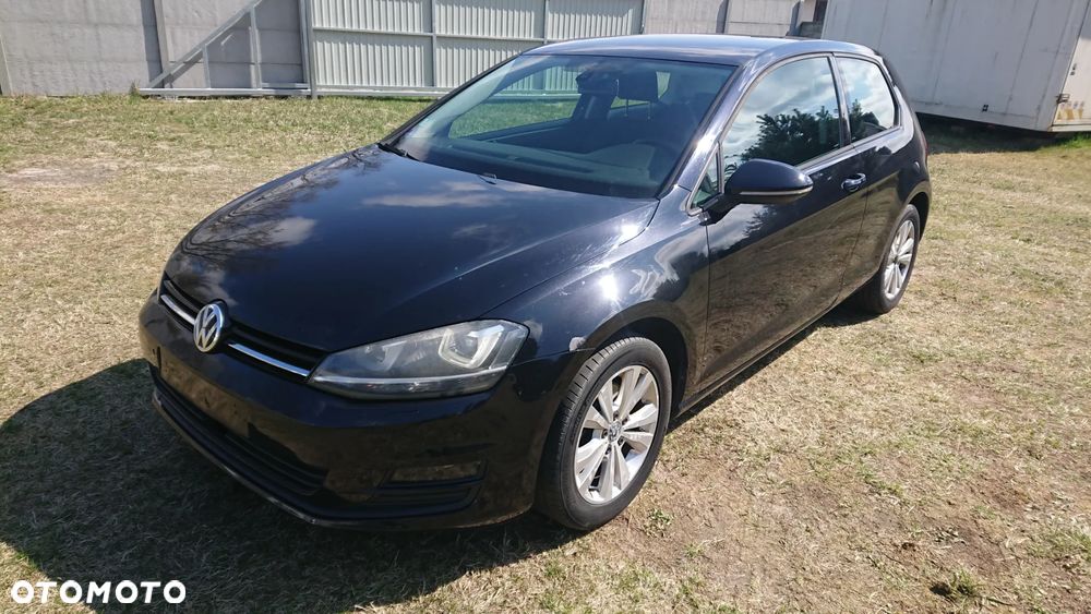 Volkswagen Golf - 1