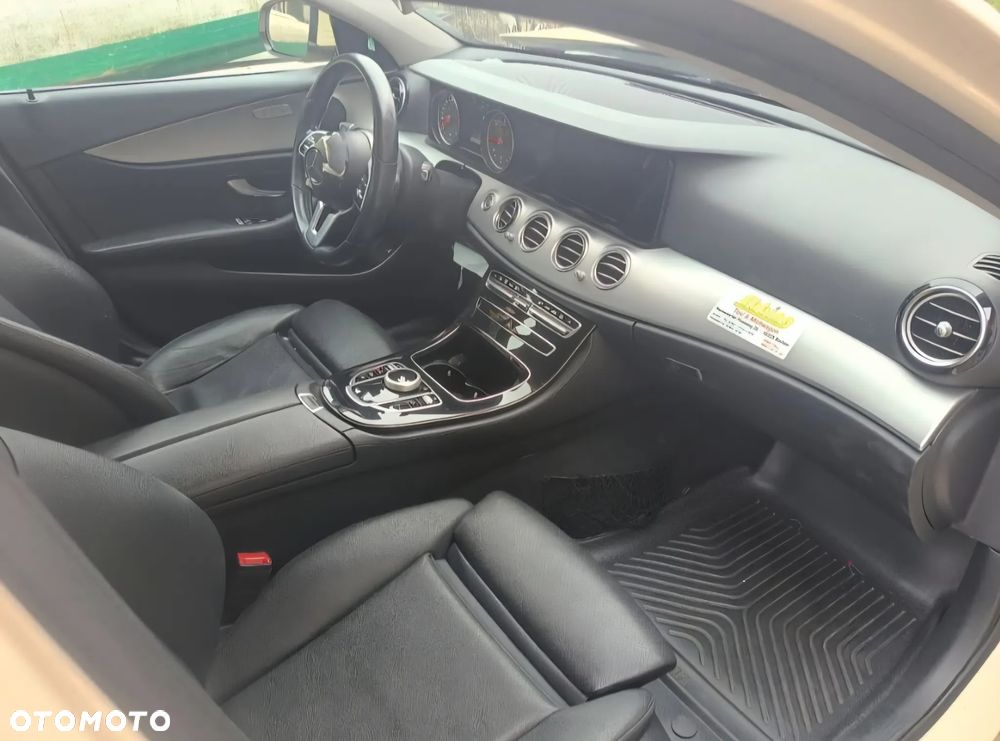 Mercedes-Benz Klasa E 200 d 9G-TRONIC - 5