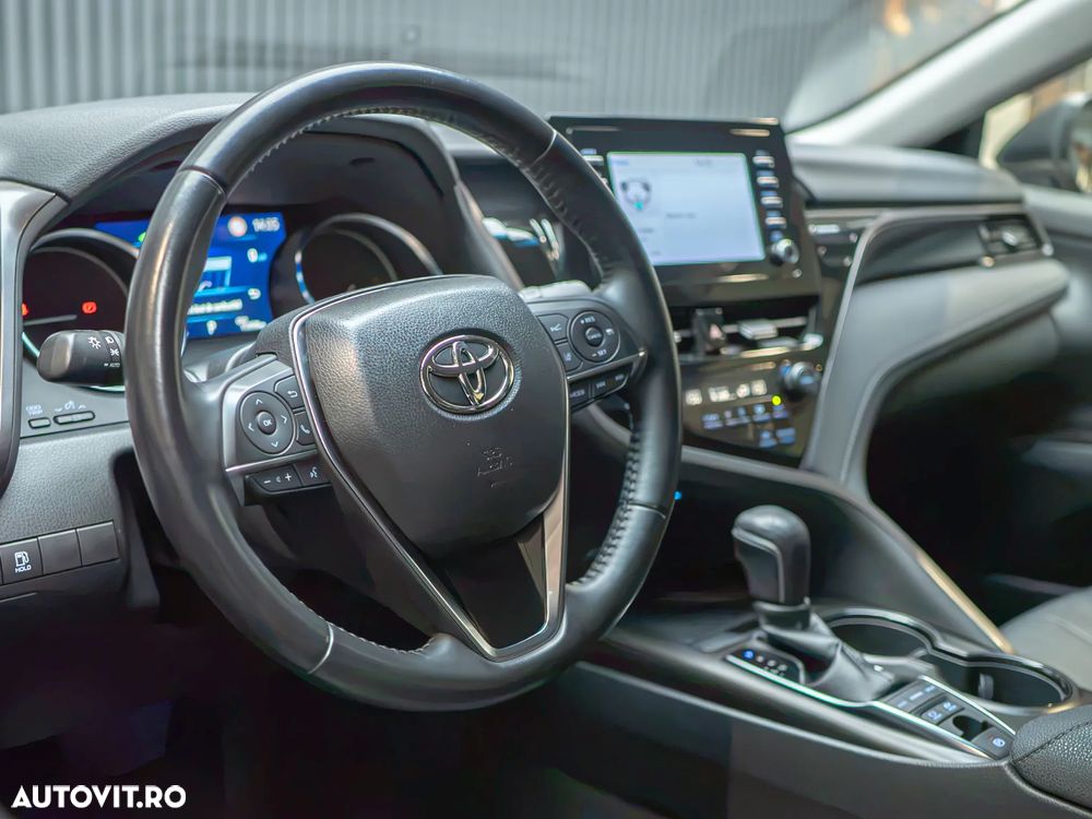 Toyota Camry 2.5 Dynamic - 5