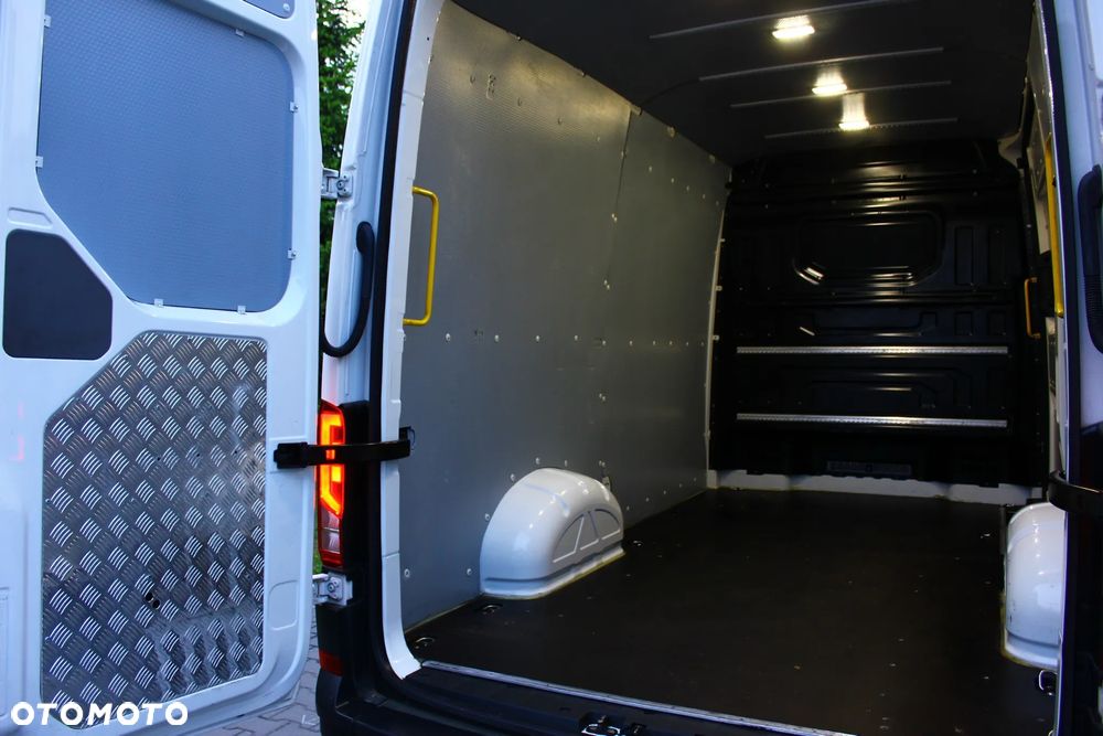 MAN TGE 3.140 2.0 TDI 140KM L3H2 BLASZAK 3 OSOBOWY PERFEKT AUTO VF23% - 38