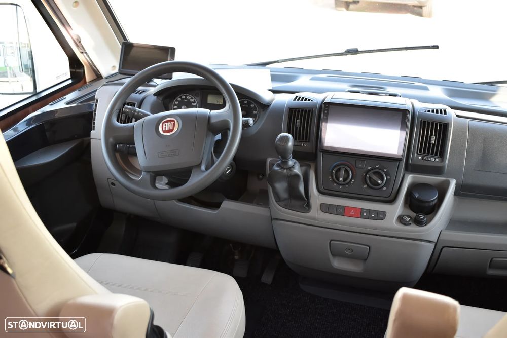 McLouis Nevis 872 - 23