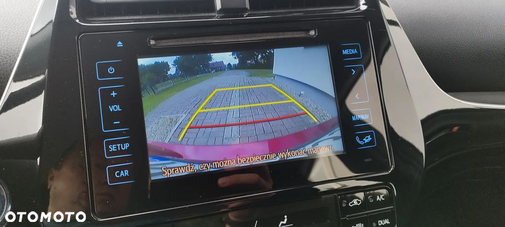 Toyota Prius 1.8 Hybrid Active - 19
