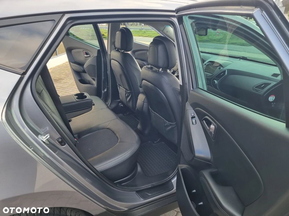 Hyundai ix35 1.6 2WD Fifa World Cup Edition - 8
