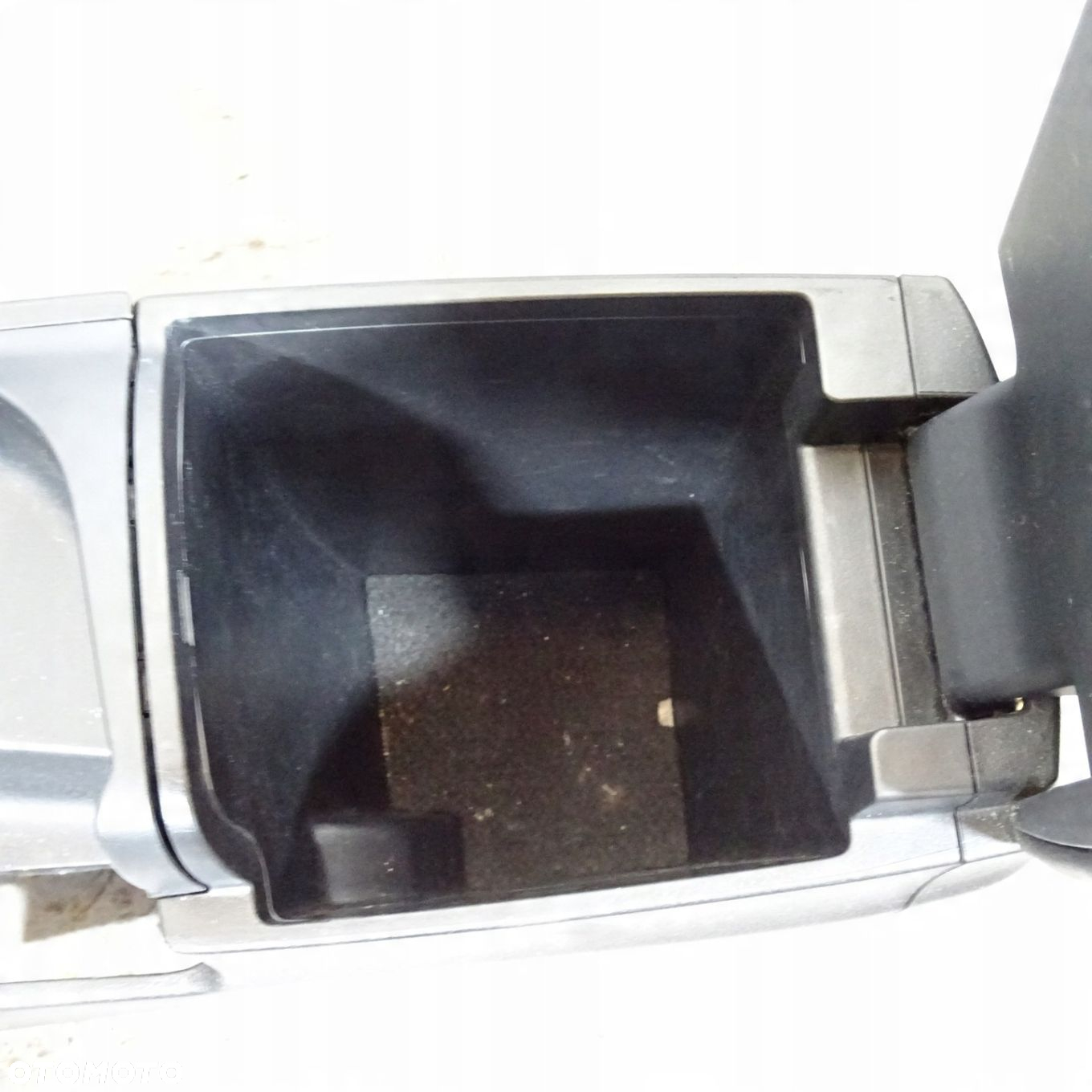 KIA CEED II KOMBI TUNEL ŚRODKOWY - 2