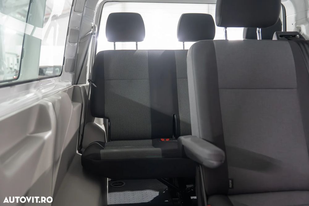Volkswagen Transporter - 16