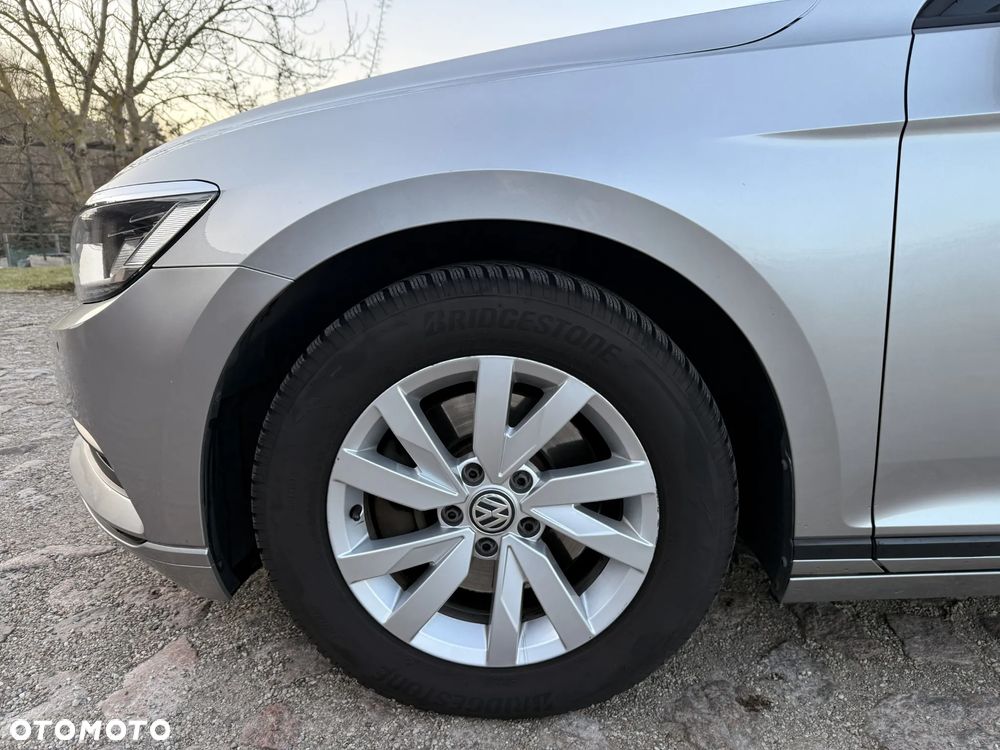 Volkswagen Passat 2.0 TDI BMT Comfortline - 11