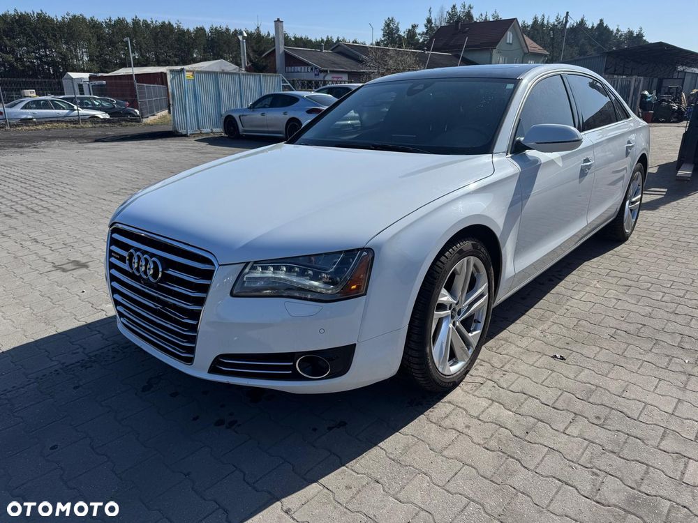 Audi A8 - 1