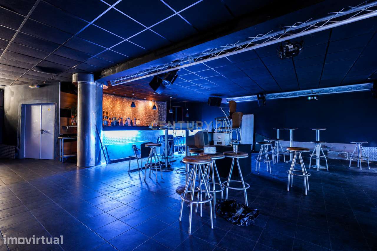 Discoteca na Praia do Pedrogão - Grande imagem: 2/18