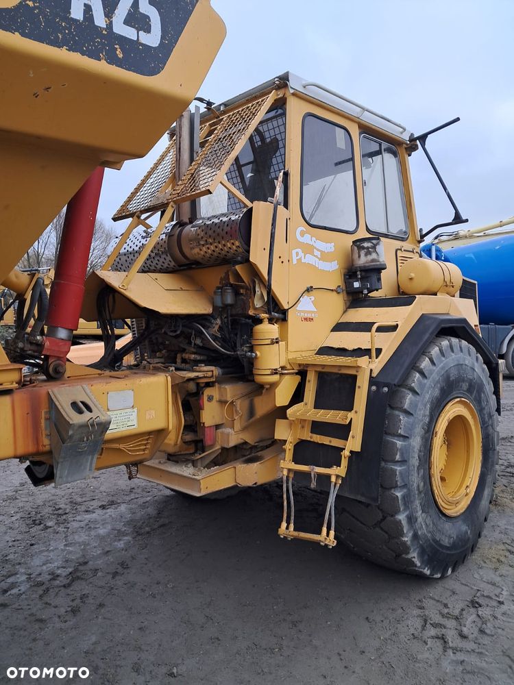 Volvo A25 - 5
