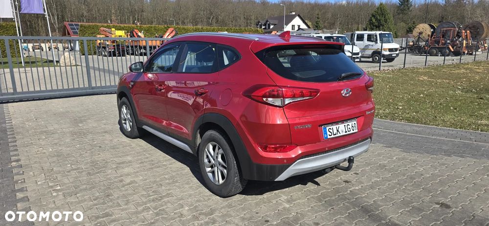 Hyundai Tucson 1.6 GDI BlueDrive Comfort 2WD - 9
