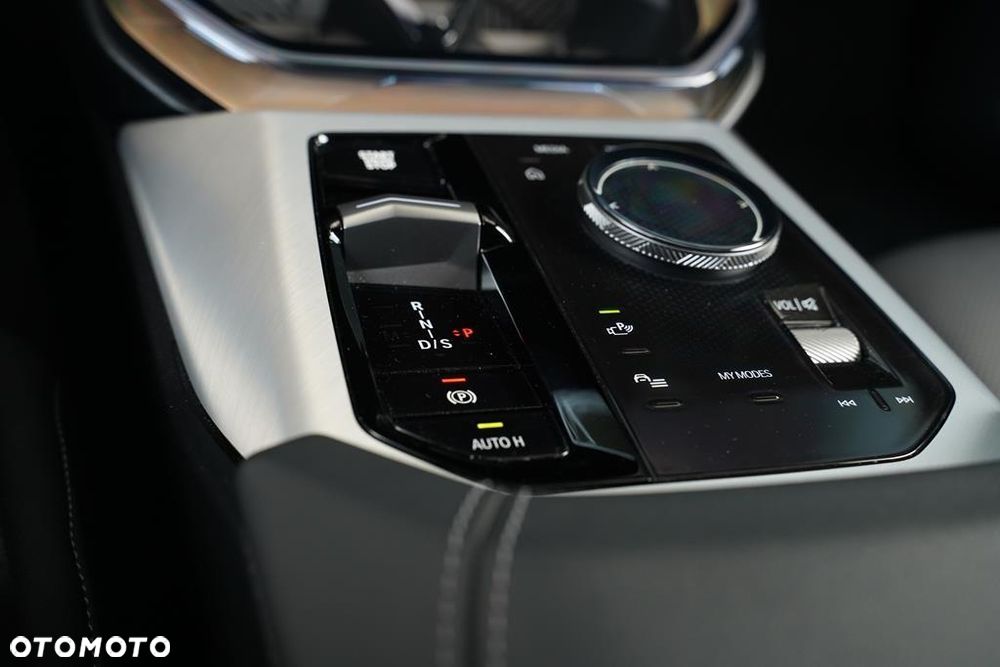 BMW X3 xDrive20 mHEV - 9