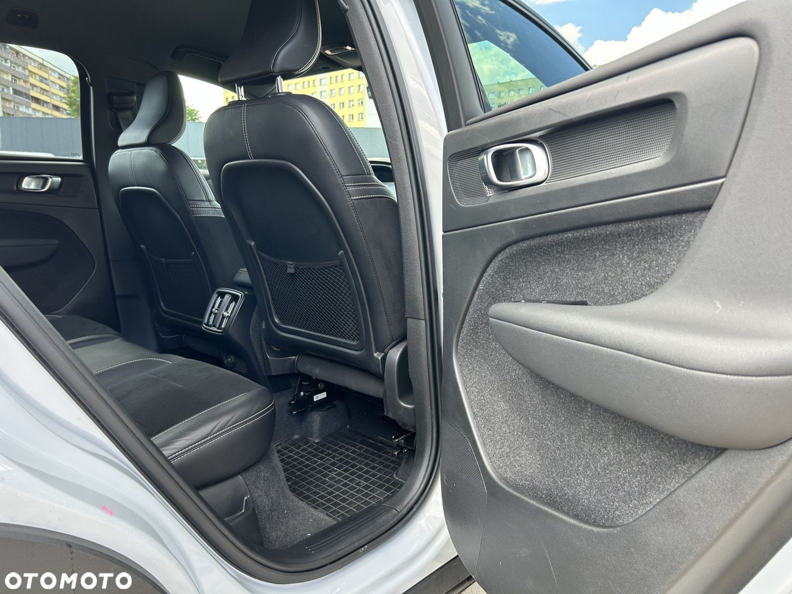 Volvo XC 40 - 21