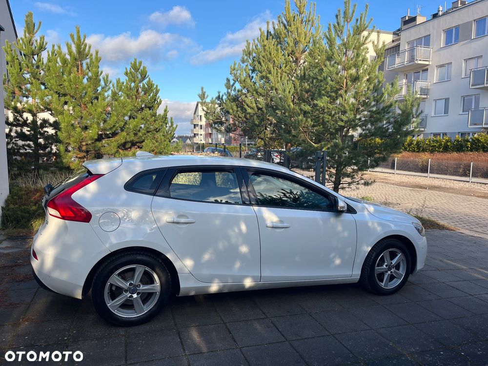 Volvo V40 D2 - 2
