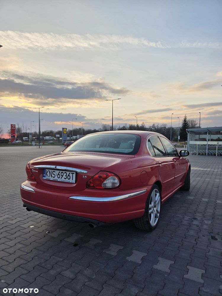 Jaguar X-Type 2.5 High - 24