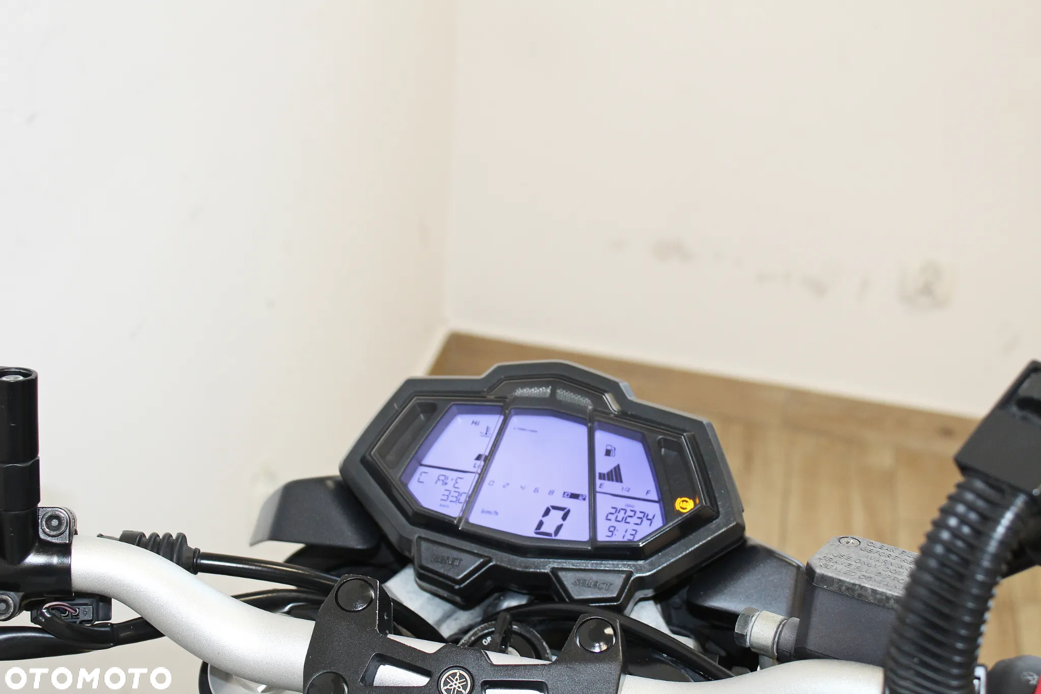 Yamaha MT - 6