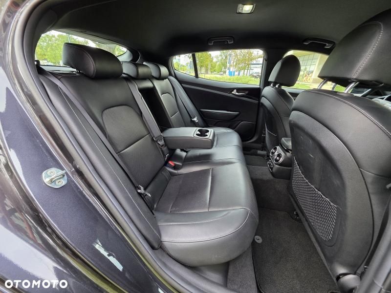 Kia Stinger 2.0 T-GDI GT Line - 35