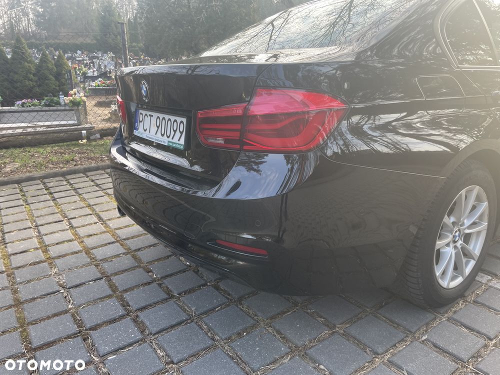 BMW Seria 3 318i - 12