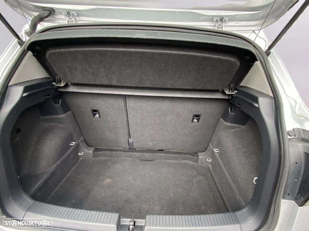 VW T-Cross 1.0 TSI Conceptline - 16