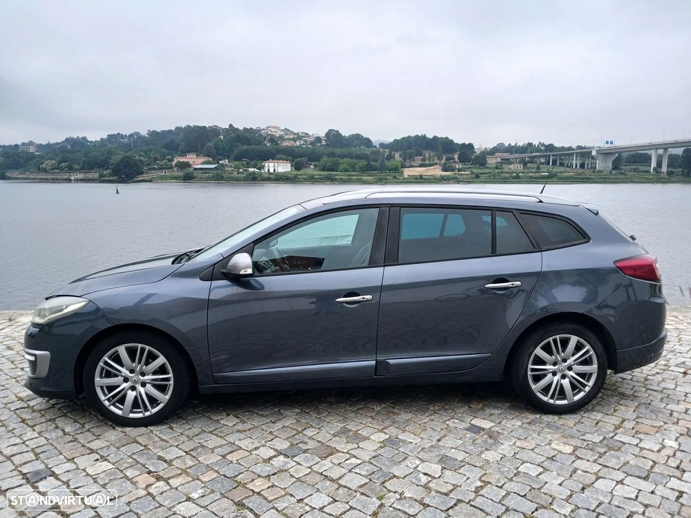 Renault Mégane Sport Tourer 1.5 dCi GT Line J18 - 8