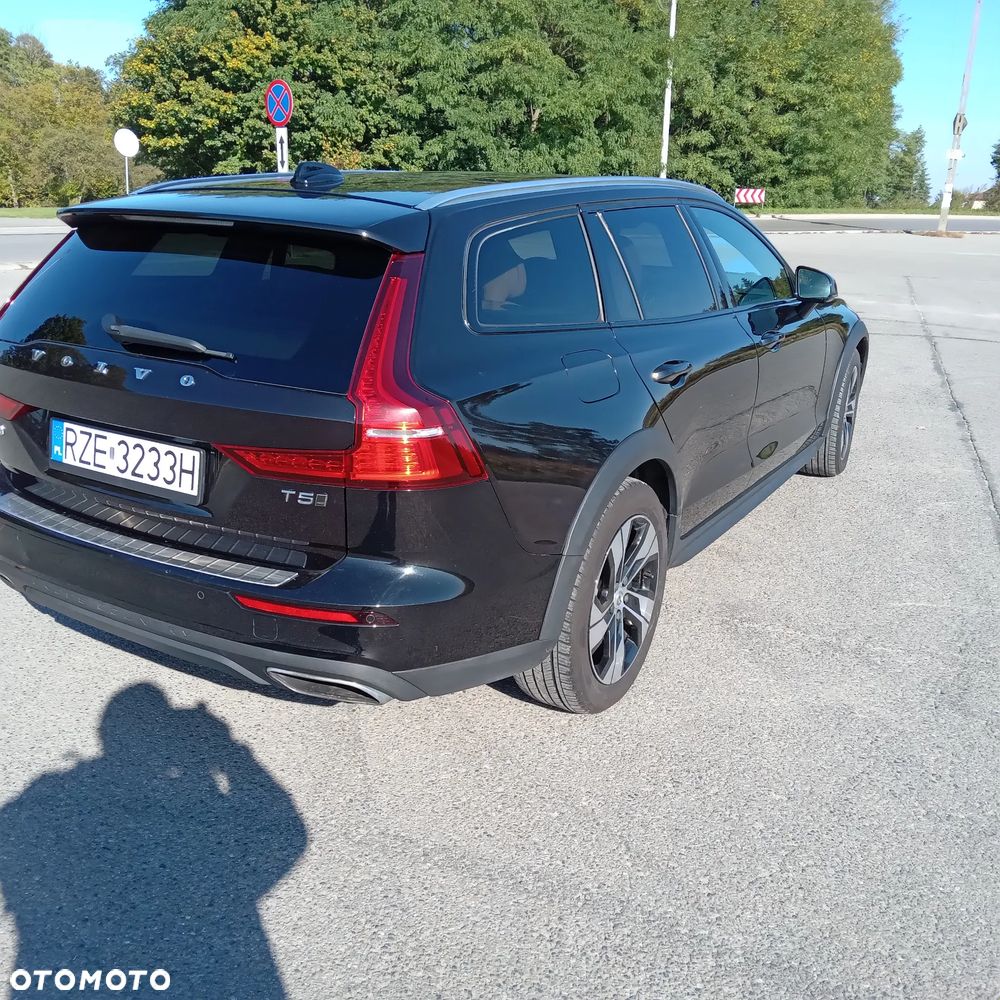 Volvo V60 Cross Country T5 AWD Geartronic - 5