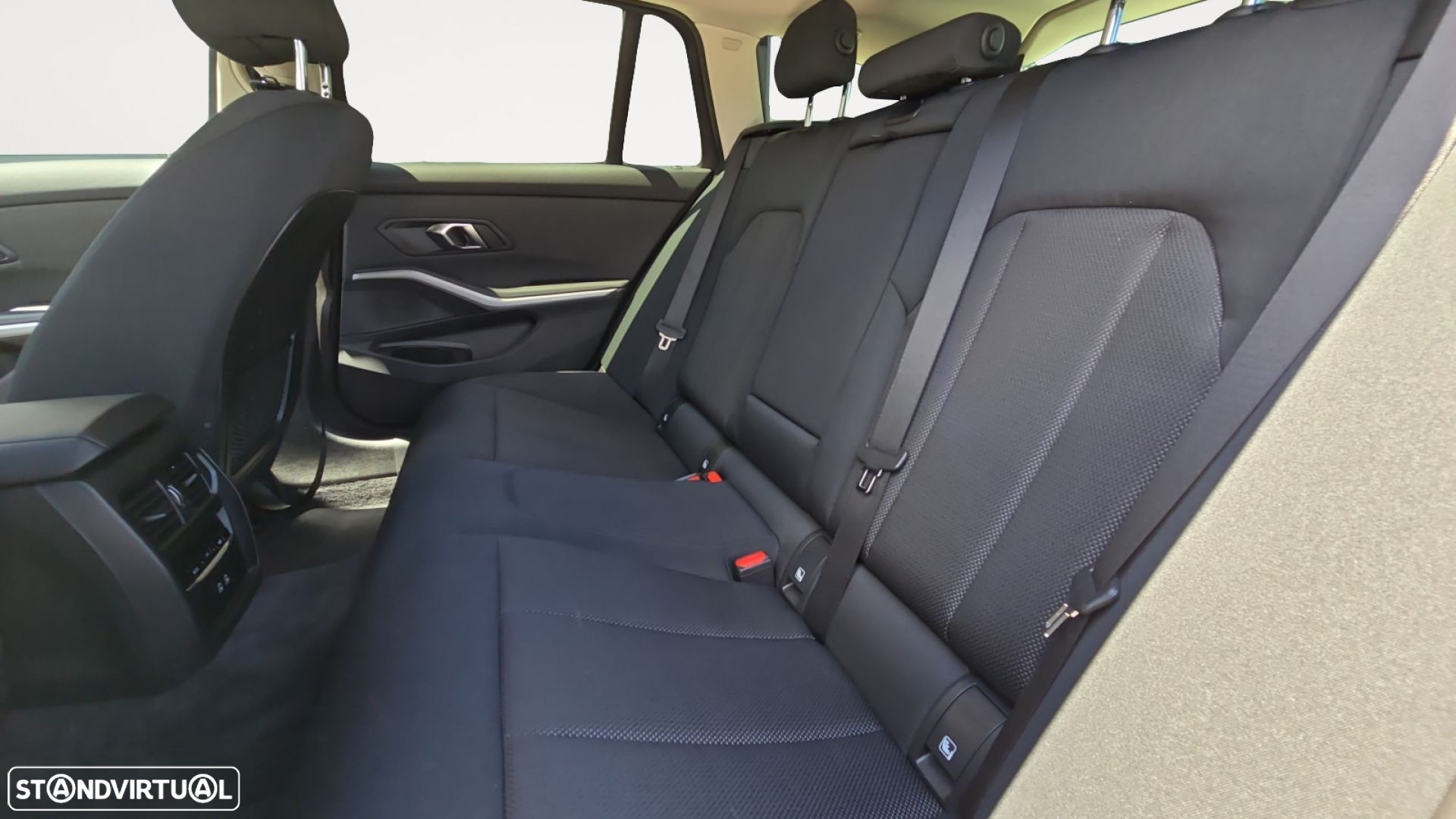 BMW 320 e Touring Auto - 14