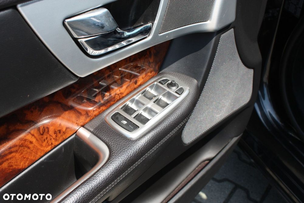 Jaguar XF 3.0 V6 D S Luxury - 29