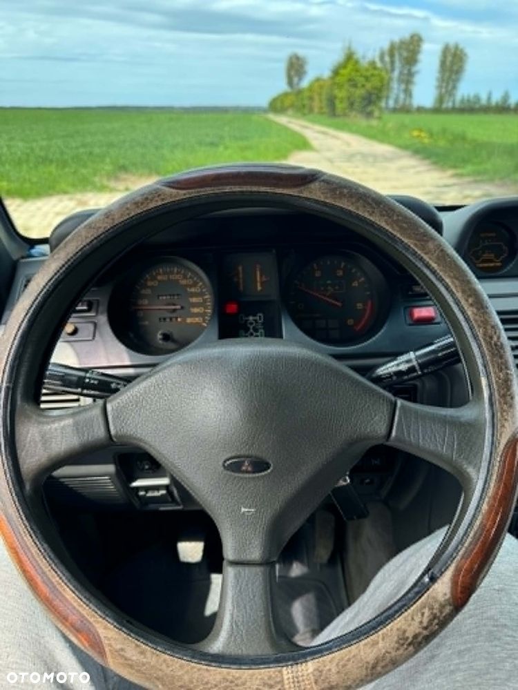 Mitsubishi Pajero 2.5 TD GL - 12