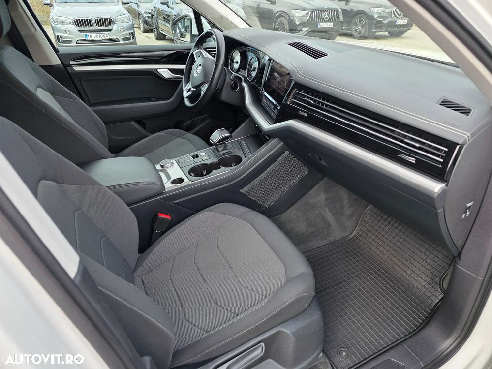 Volkswagen Touareg V6 TDI Atmosphere - 11