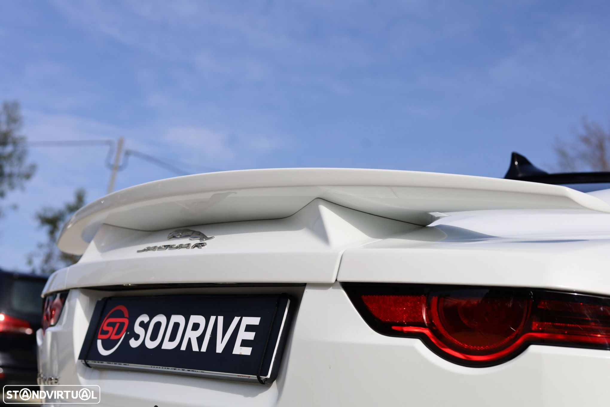 Jaguar F-Type 2.0 i4 R-Dynamic - 52