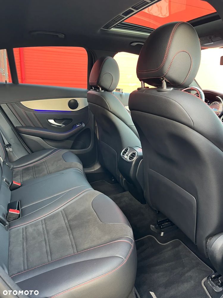 Mercedes-Benz GLC AMG 43 4Matic AMG Speedshift TCT 9G - 33