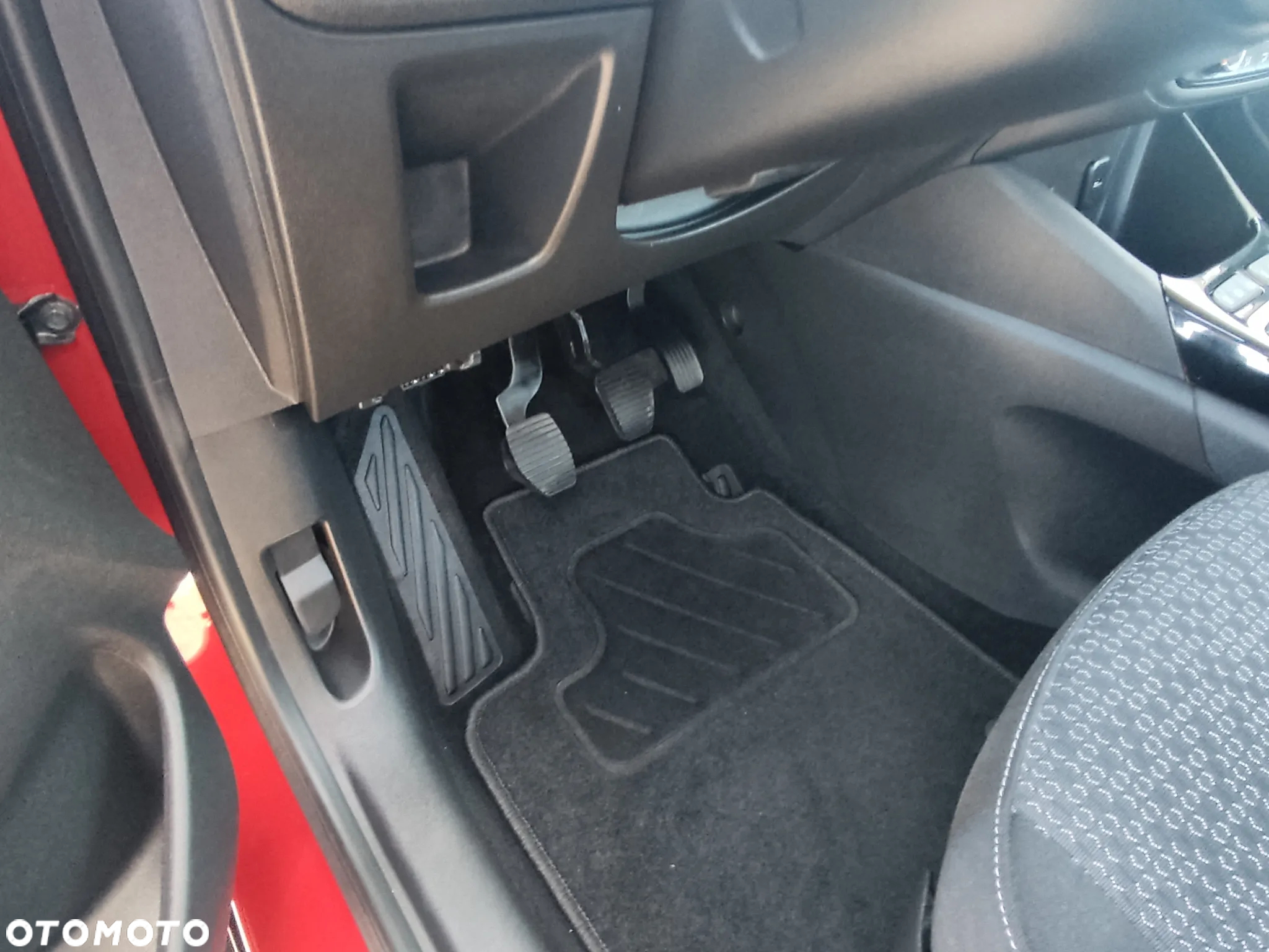 Opel Crossland X - 22