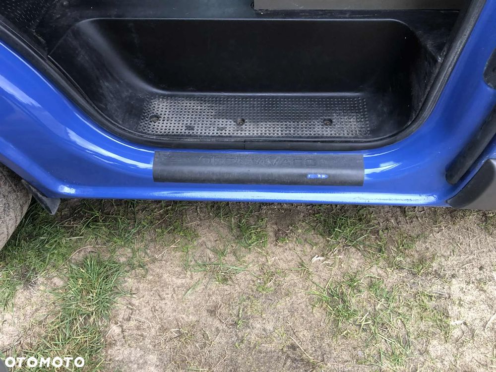 Opel Vivaro - 11