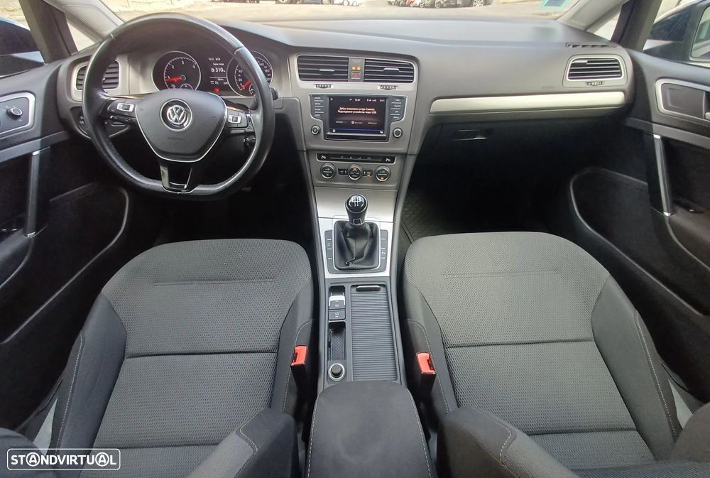 VW Golf 1.6 TDi BlueMotion Confortline - 11