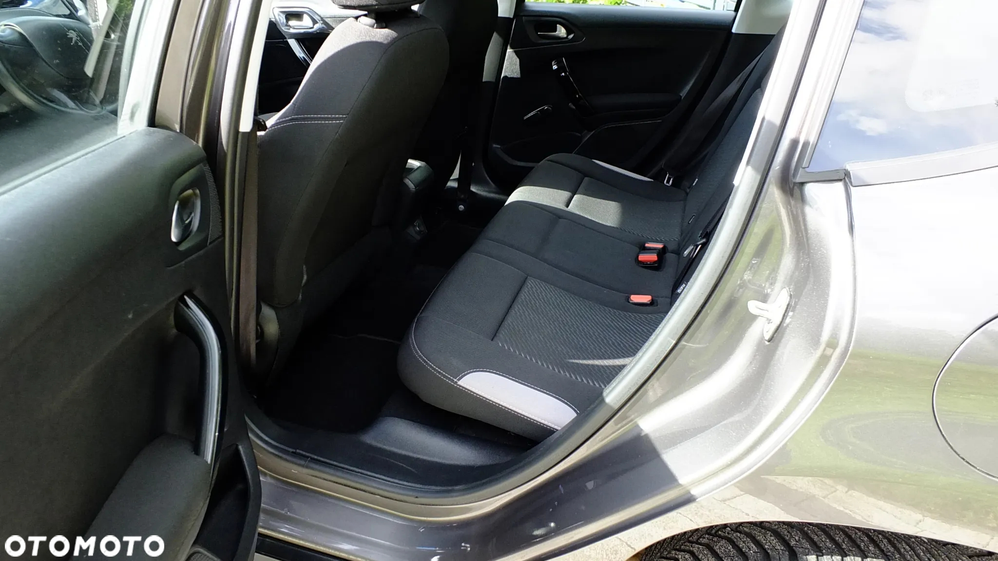 Peugeot 2008 1.6 BlueHDi Active - 12
