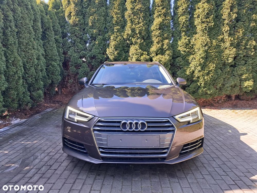 Audi A4 Avant 2.0 TDI ultra S tronic design - 1