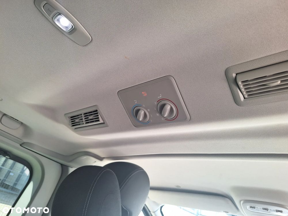 Renault Trafic ENERGY dCi 145 Grand Spaceclass - 25