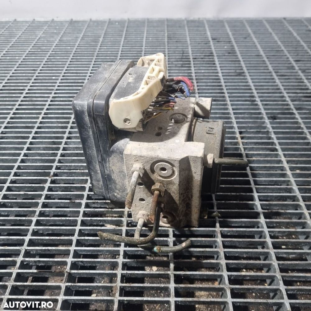 Pompa abs Mitsubishi L200 Facelift 2010 - 2015 (1416) Diesel 11304013040 - 2