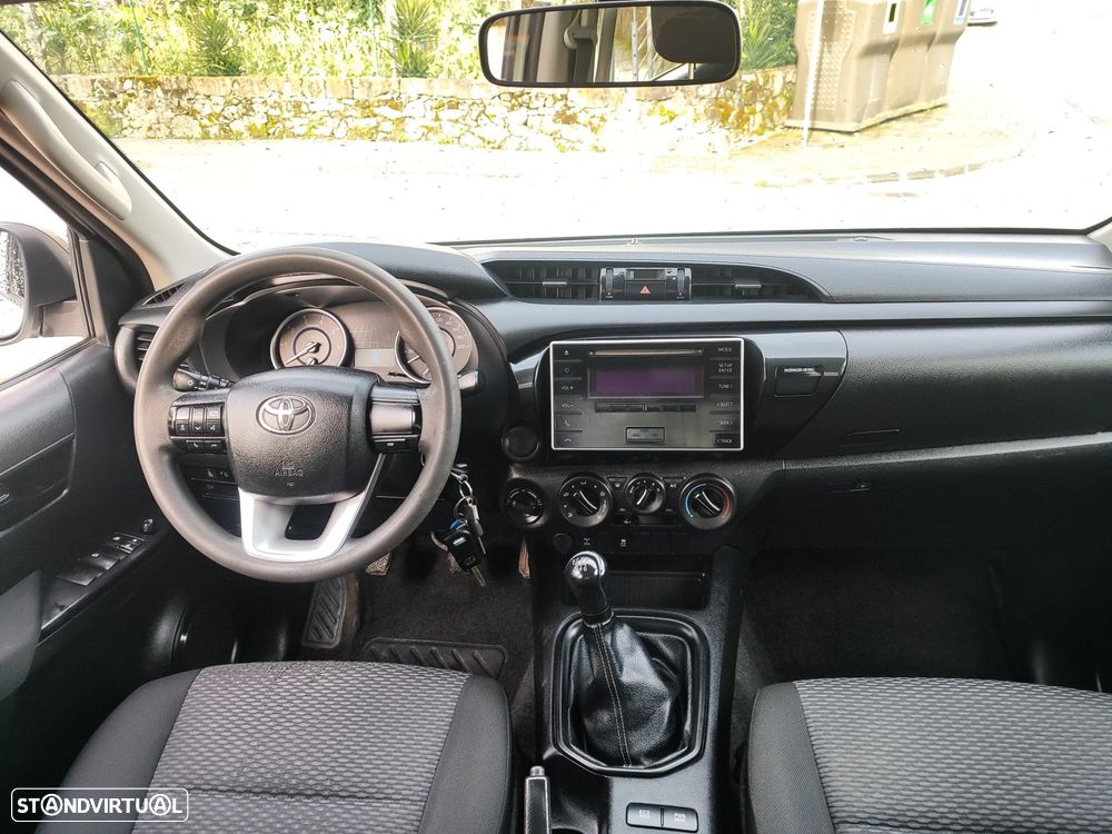 Toyota Hilux 2.4 D-4D 4WD CD CH - 8