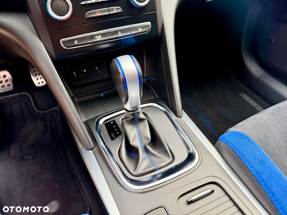 Renault Megane ENERGY TCe 205 EDC GT - 24
