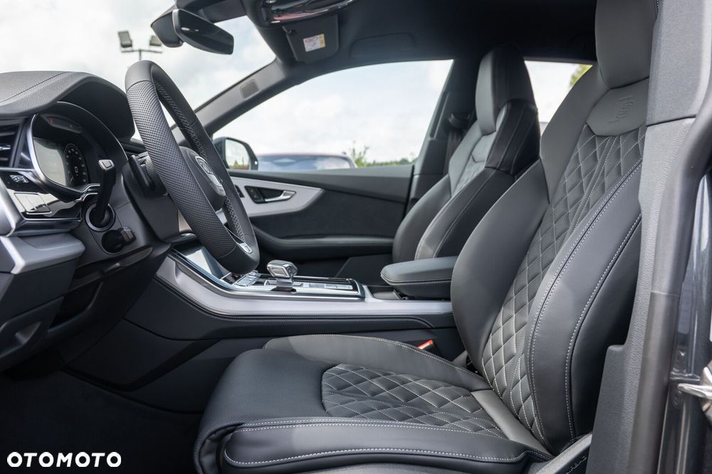 Audi Q8 - 15