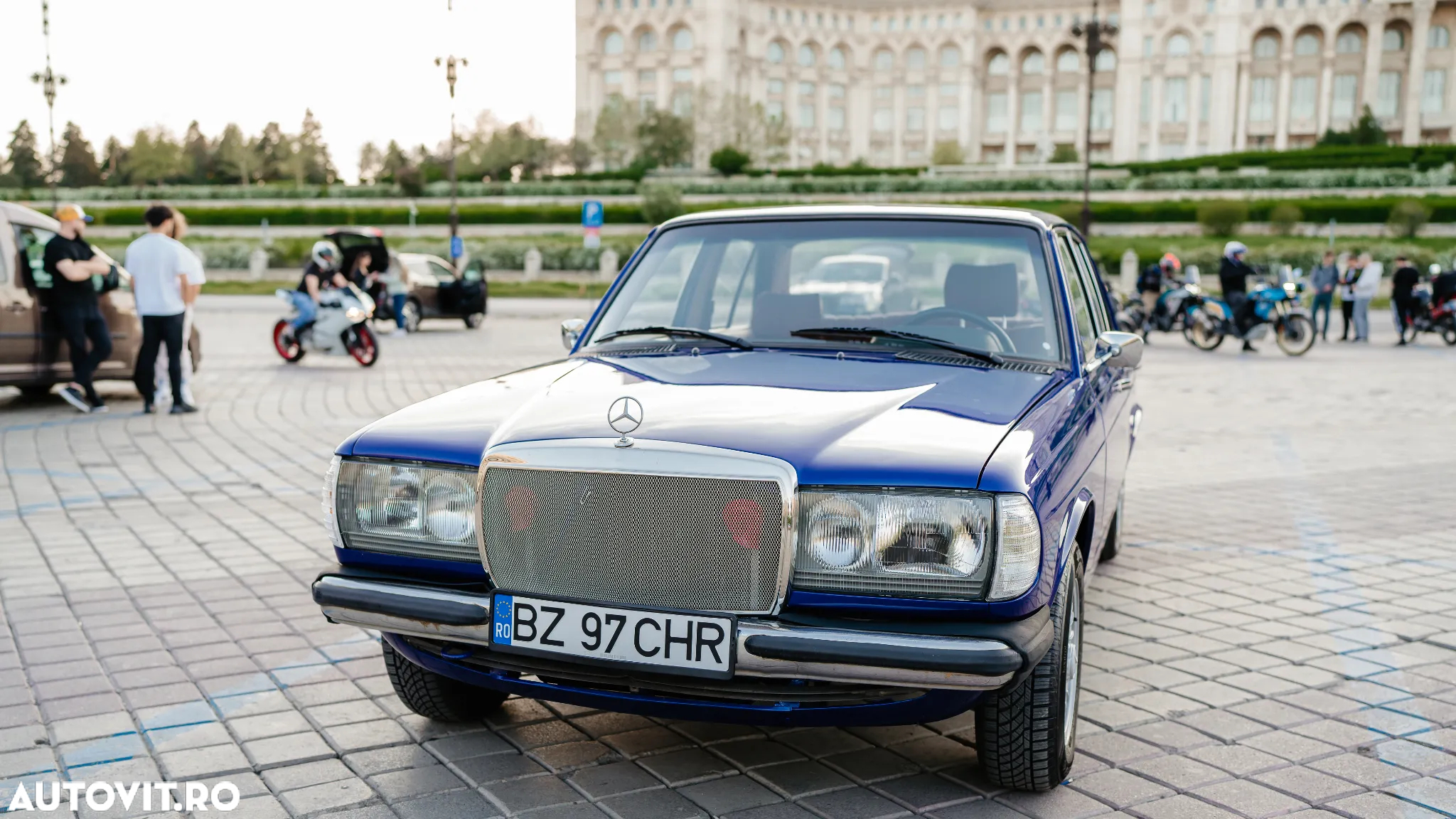 Mercedes-Benz W123 - 18