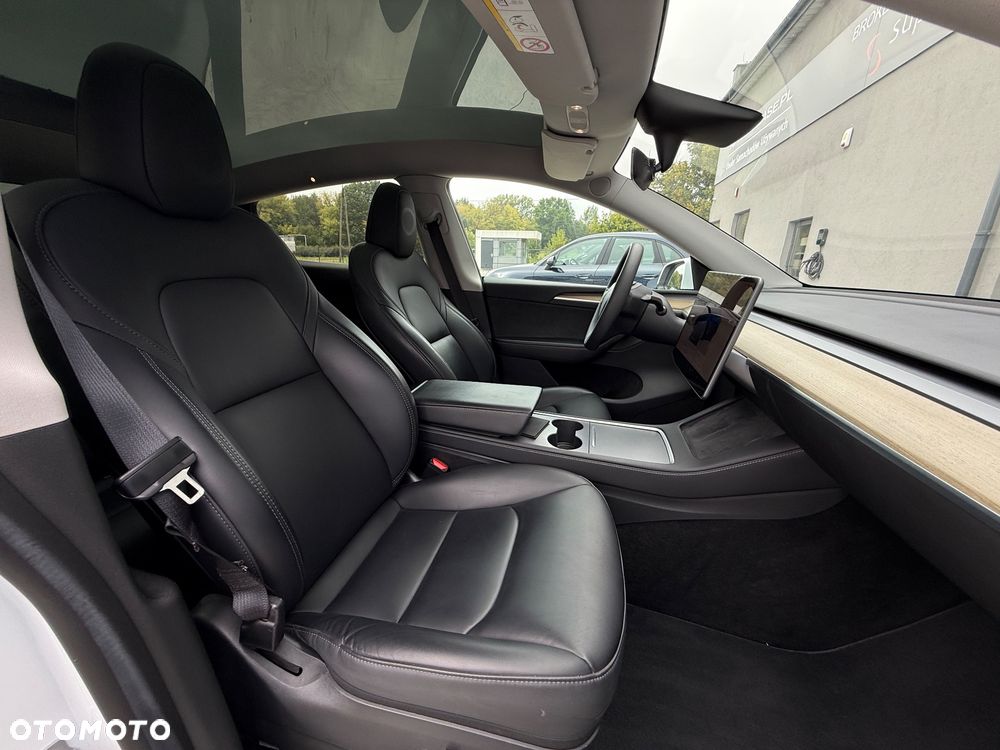 Tesla Model Y RWD - 38