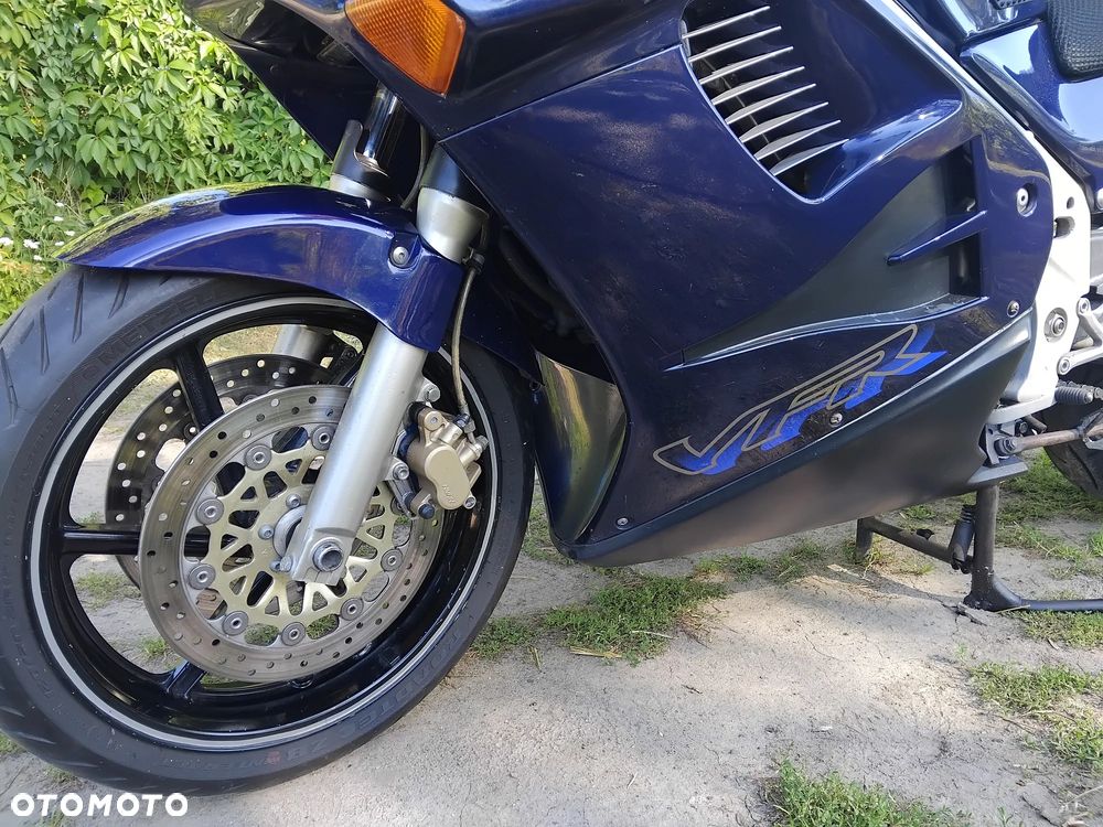 Honda VFR - 14