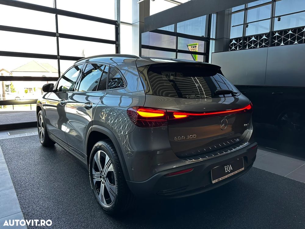 Mercedes-Benz EQA - 6