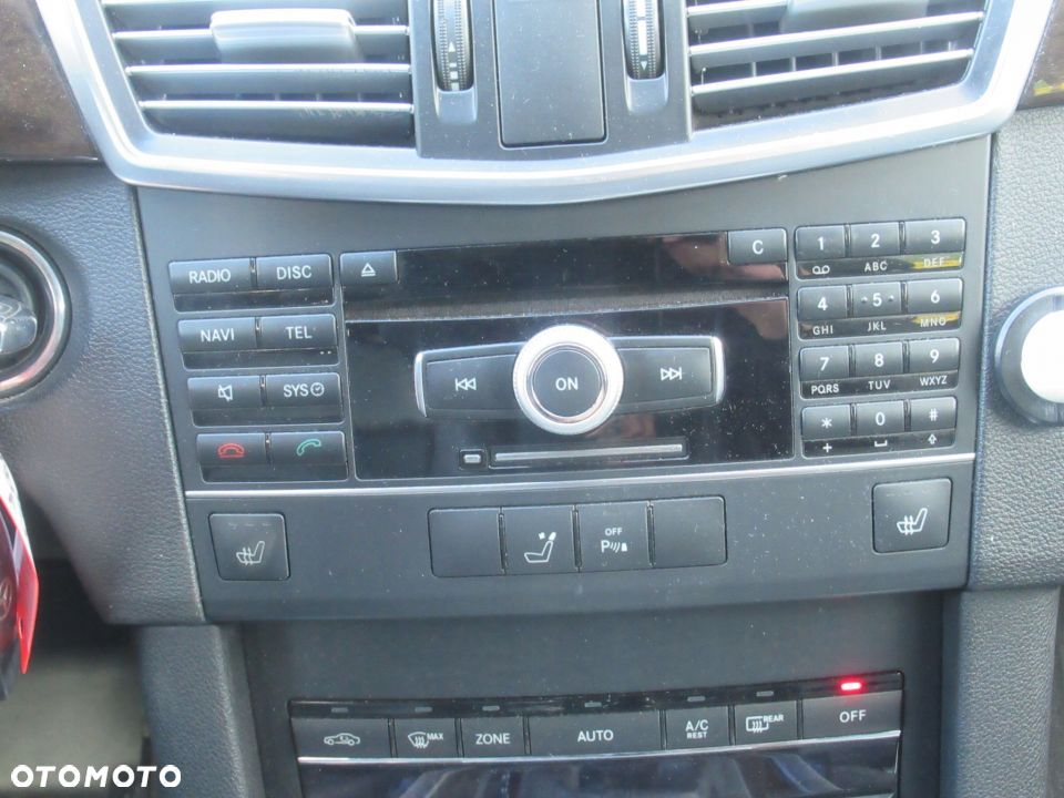 RADIO MERCEDES E-KLASA W212 2009- - 1