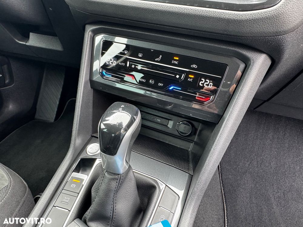 Volkswagen Tiguan 2.0 TDI DSG Elegance - 27